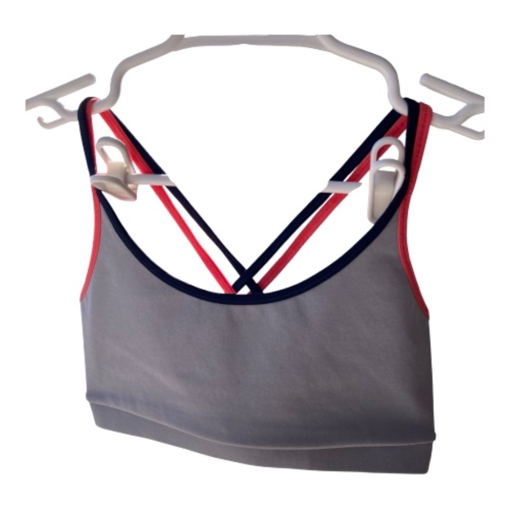 Fourlaps Sports Bra size Small New gray